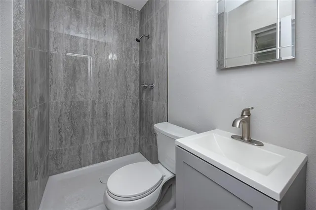 $129,900 | 4152 55th Way North, Unit 1028, Kenneth City, FL 33709