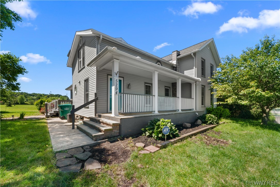 5294 Lower Mountain Road Lockport Town, NY 14094 - Photo 2 of 40