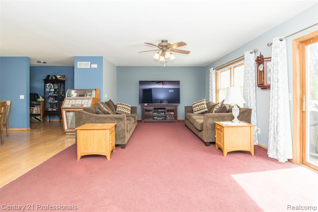 6591 Windiate Road Clarkston, MI 48346 - Photo 14 of 44