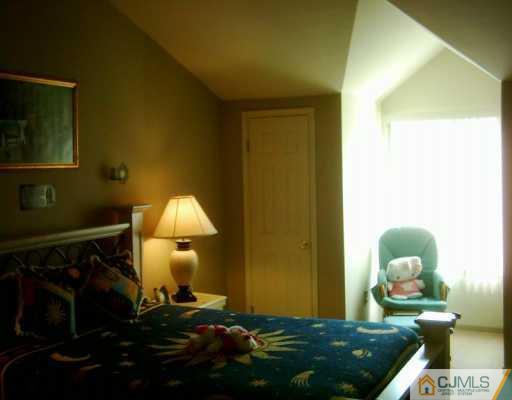 416 North Lafayette Road Metuchen, NJ 08840 - Photo 5 of 8 Gallery Image 5