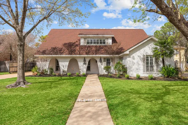 $3,200 | 11006 Wickersham Lane, Houston, TX 77042