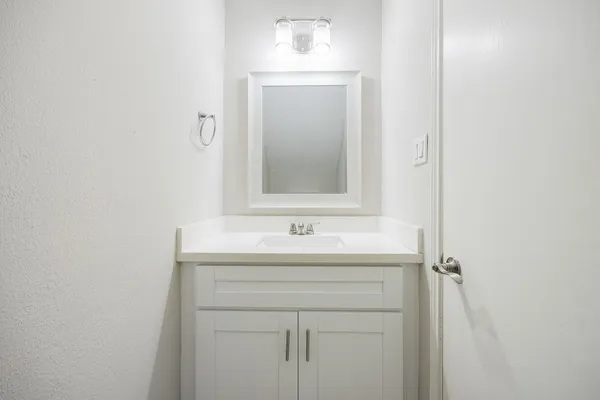 $3,200 | 11006 Wickersham Lane, Houston, TX 77042