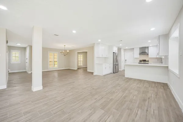 $3,200 | 11006 Wickersham Lane, Houston, TX 77042