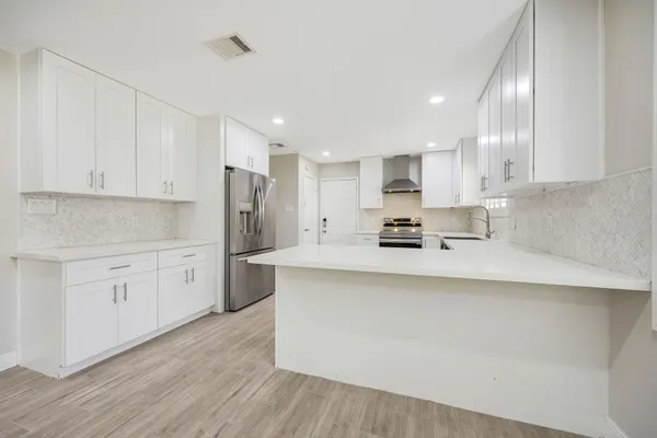 $3,200 | 11006 Wickersham Lane, Houston, TX 77042