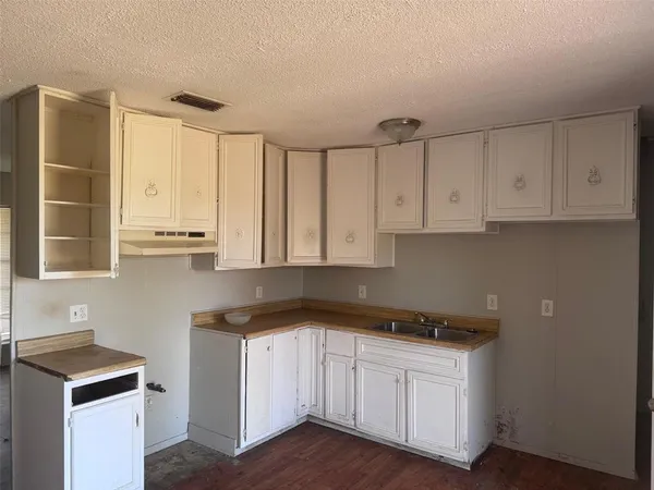 $1,200 | 2112 Sunset Drive, Brookston, TX 75421