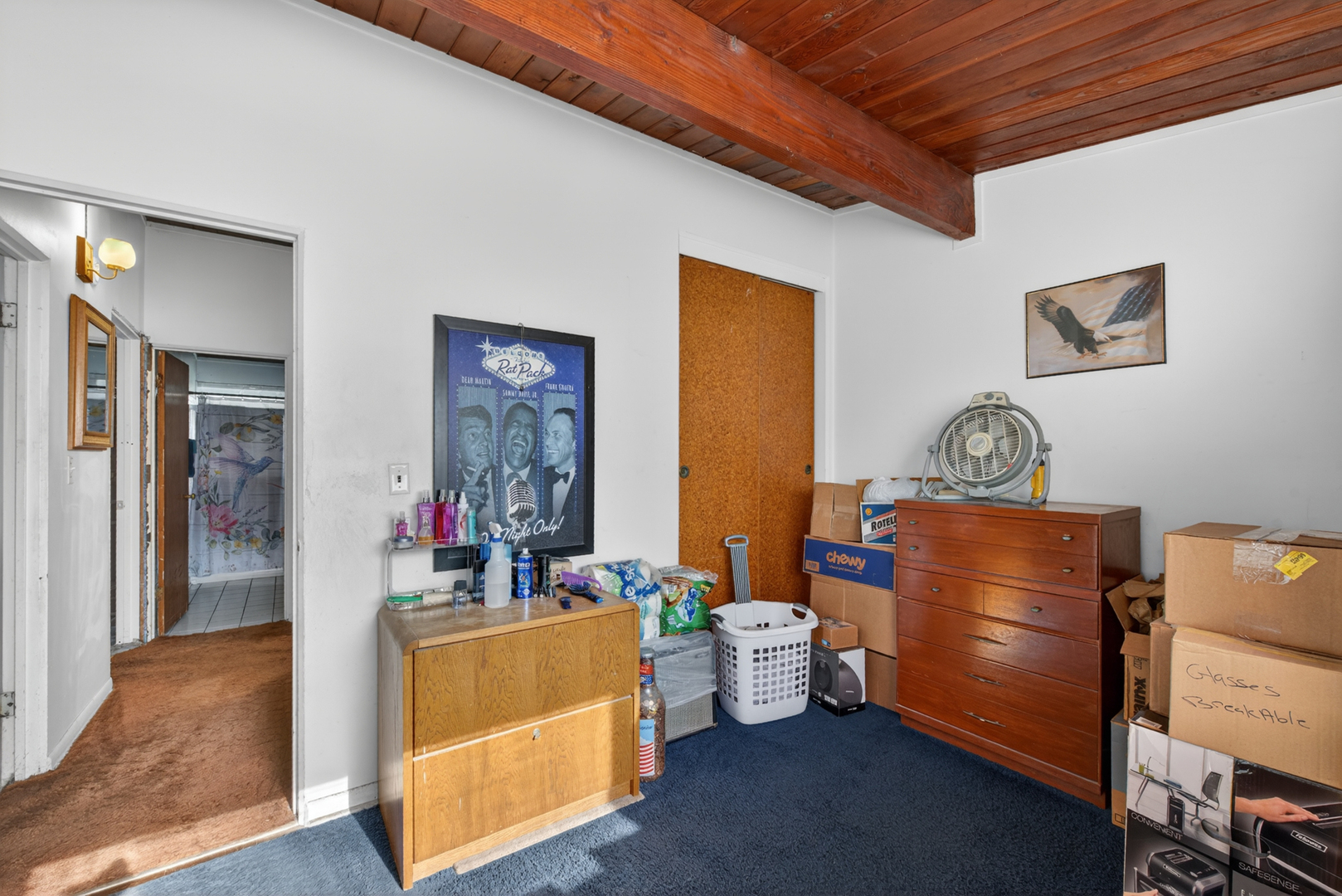 308 Natoma Avenue Addison, IL 60101 - Photo 13 of 21 a living room with baby crib furniture and a window