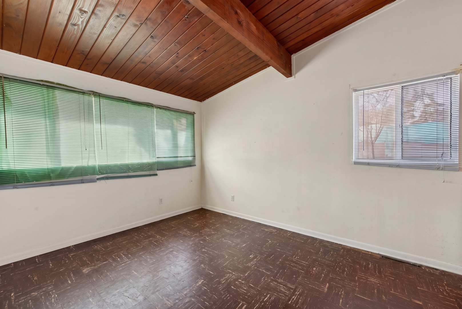 308 Natoma Avenue Addison, IL 60101 - Photo 15 of 21 a view of empty room with window