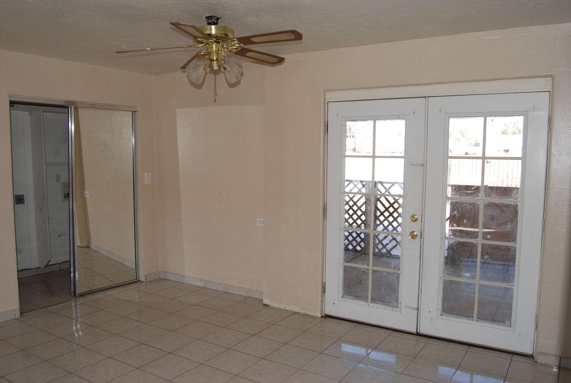 1114 East Ardmore Road Phoenix, AZ 85042 - Photo 2 of 5 Dining room