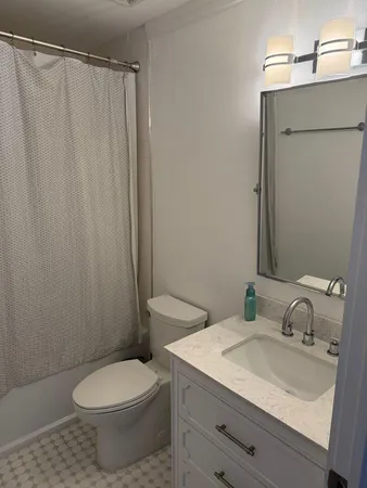 $2,550 | 422 Canterbury Court Northwest, Fort Walton Beach, FL 32548