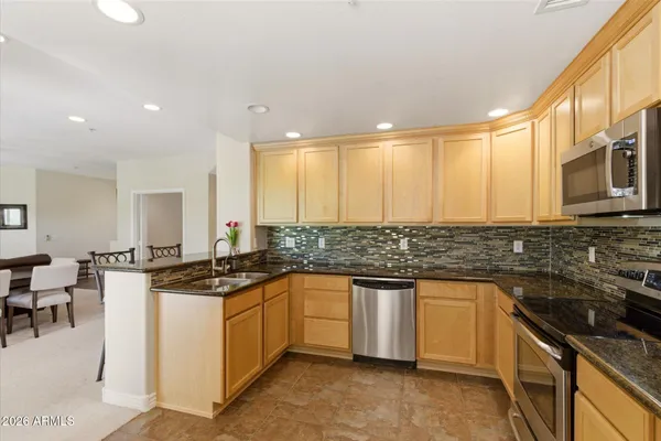 $625,000 | 21320 North 56th Street, Unit 2065, Phoenix, AZ 85054