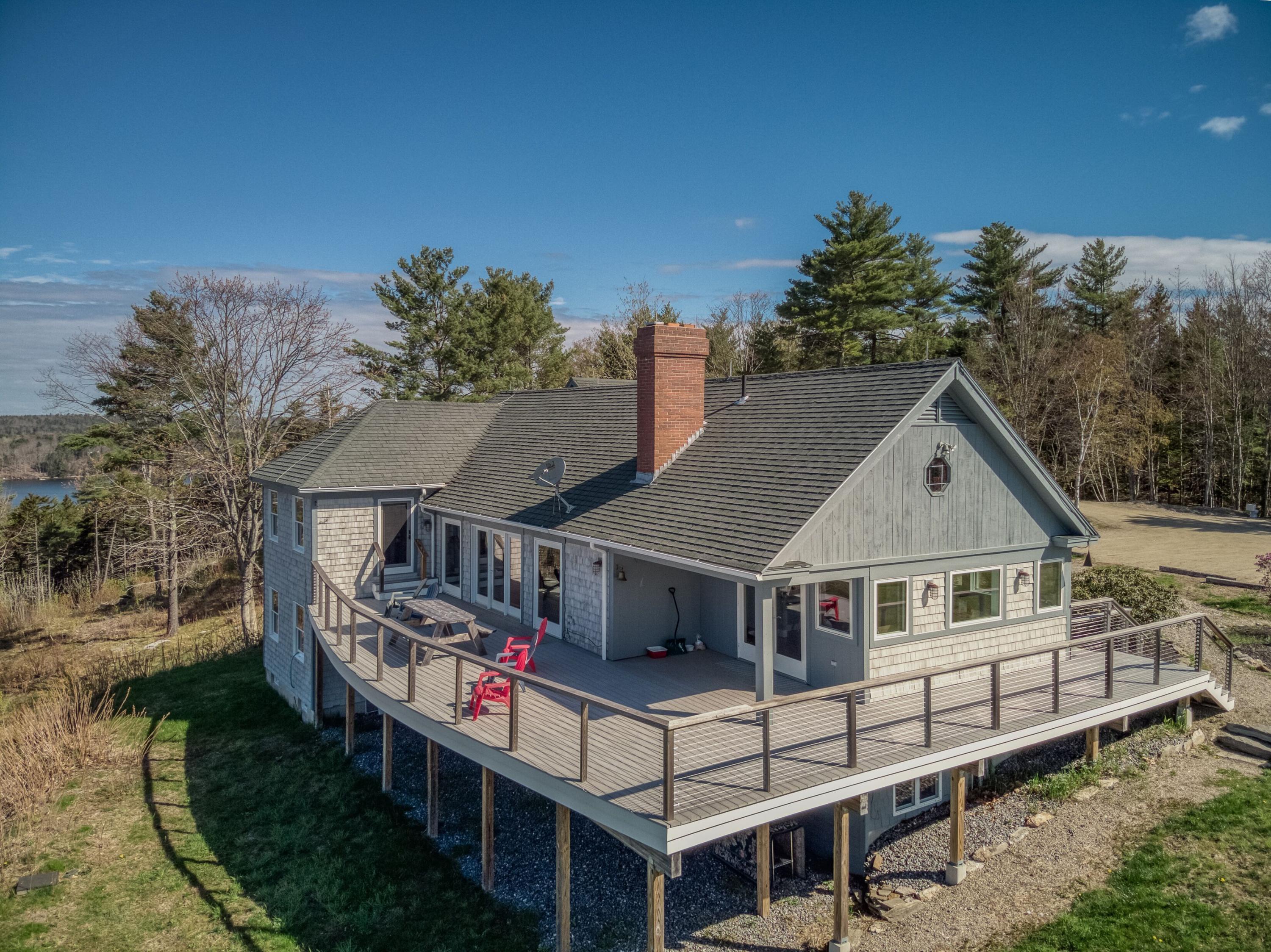 124 Deckhouse Road Edgecomb, ME 04556 - Photo 4 of 39 IjiFV7XA