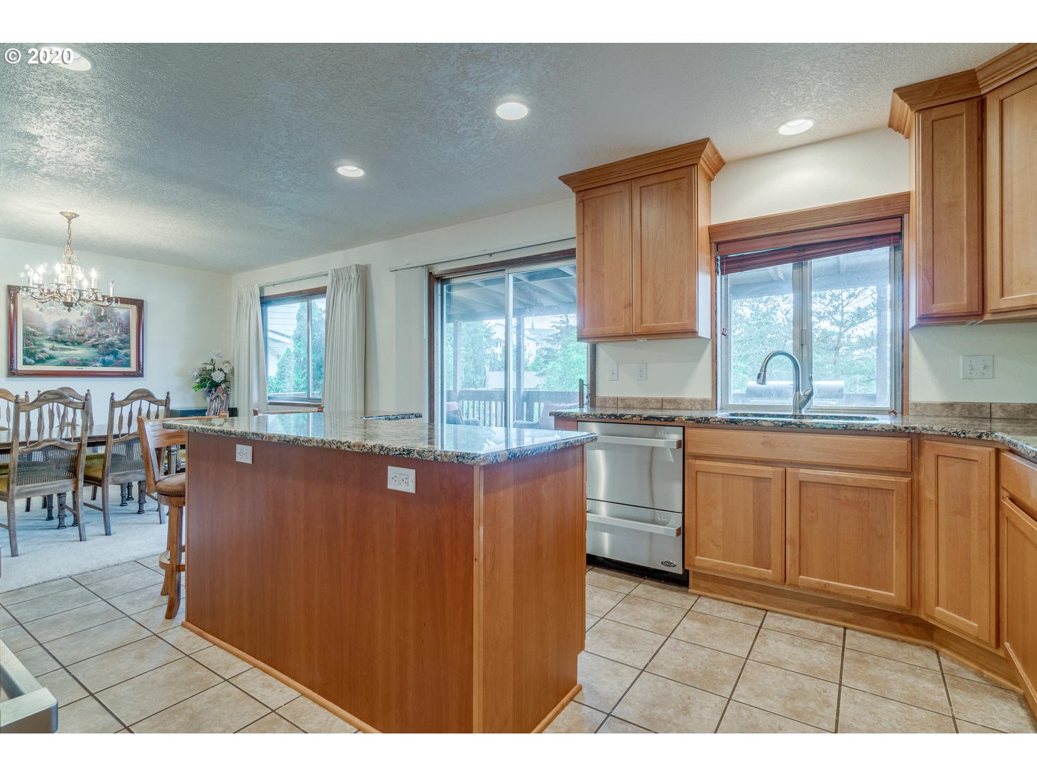 2985 Southwest Angeline Avenue Gresham, OR 97080 - Photo 12 of 32 Gallery Image 12