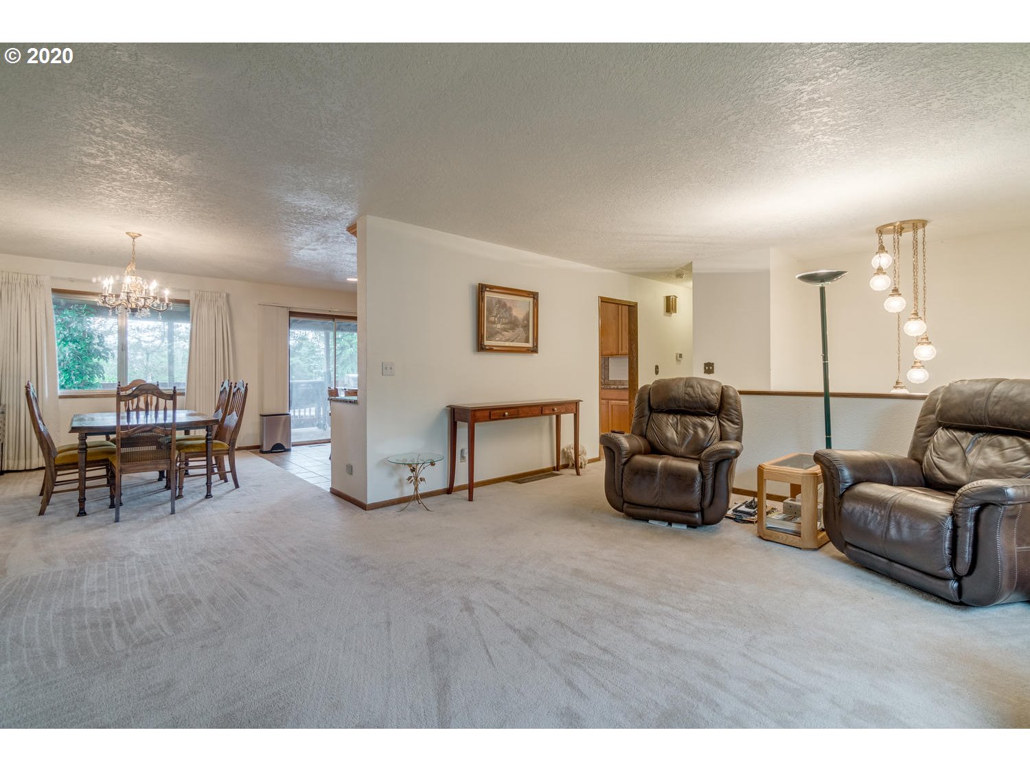 2985 Southwest Angeline Avenue Gresham, OR 97080 - Photo 4 of 32 Gallery Image 4