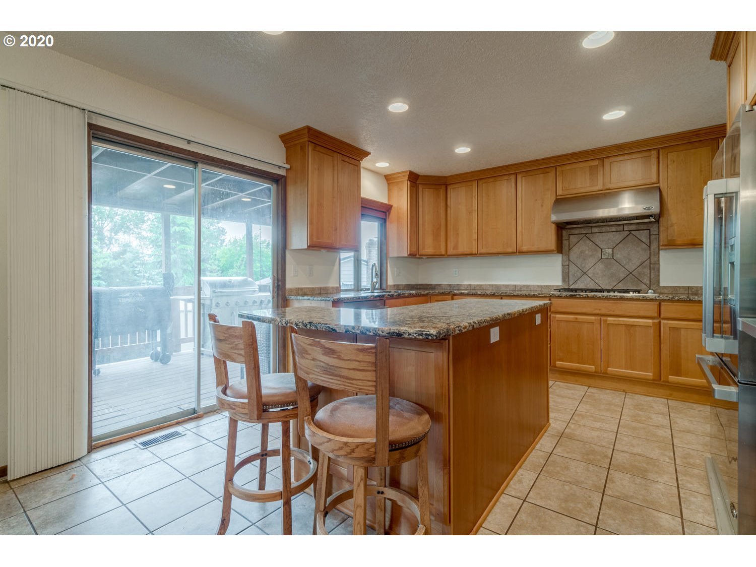 2985 Southwest Angeline Avenue Gresham, OR 97080 - Photo 9 of 32 Gallery Image 9