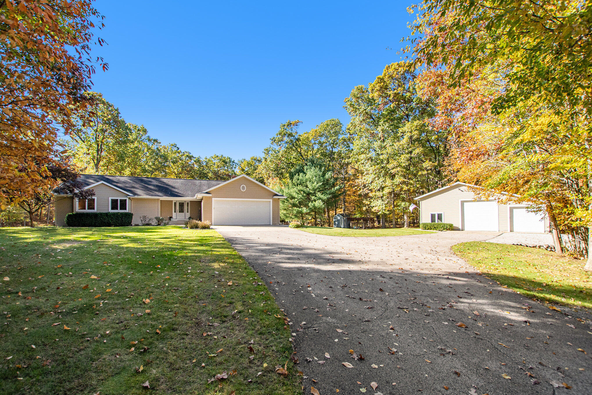 14550 Tall Timbers Spring Lake Spring Lake, MI 49456 - Photo 2 of 53 003_dng07965_122