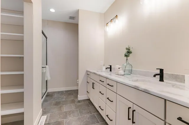 $734,000 | 9568 63rd Street South, Cottage Grove, MN 55016