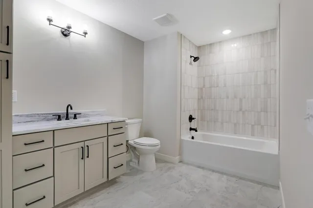 $734,000 | 9568 63rd Street South, Cottage Grove, MN 55016