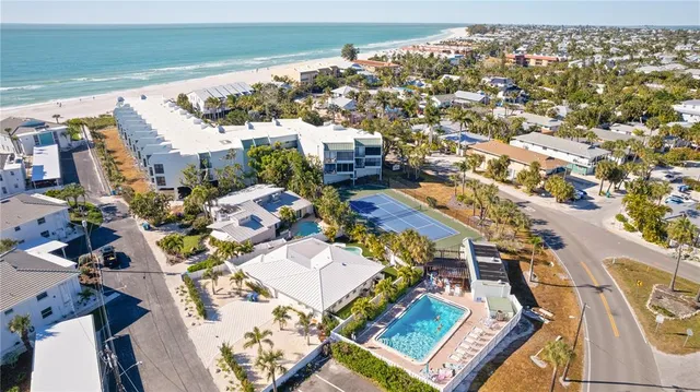 $849,500 | 5608 Gulf Drive, Unit 104, Holmes Beach, FL 34217