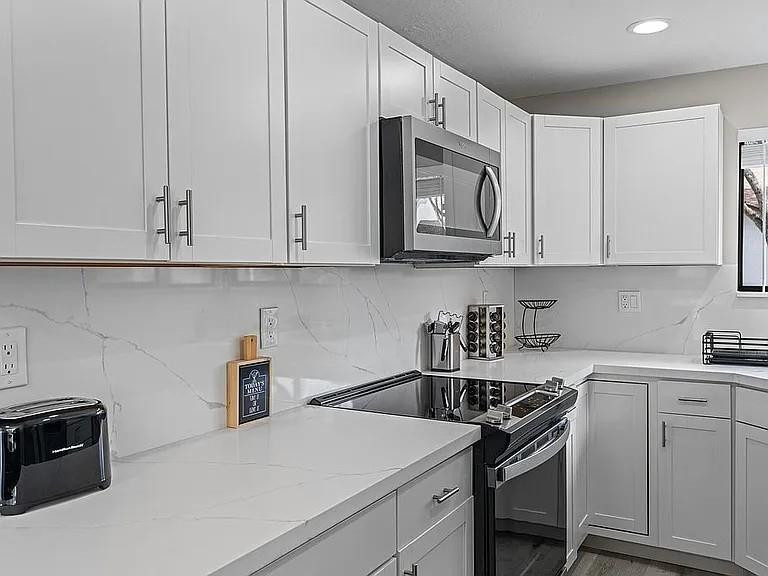 9370 Southwest 1st Street, Unit 106 Plantation, FL 33324 - Photo 12 of 33 Photo 12