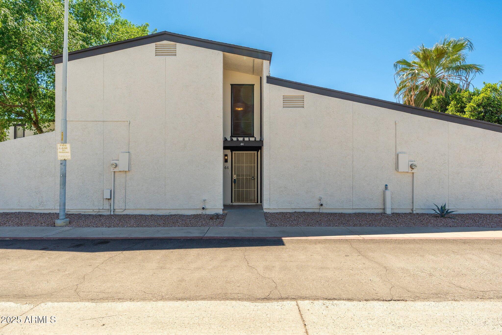 1051 South Dobson Road, Unit 44 Mesa, AZ 85202 - Photo 30 of 33 1051 S Dobson Rd UNIT 44 - 01