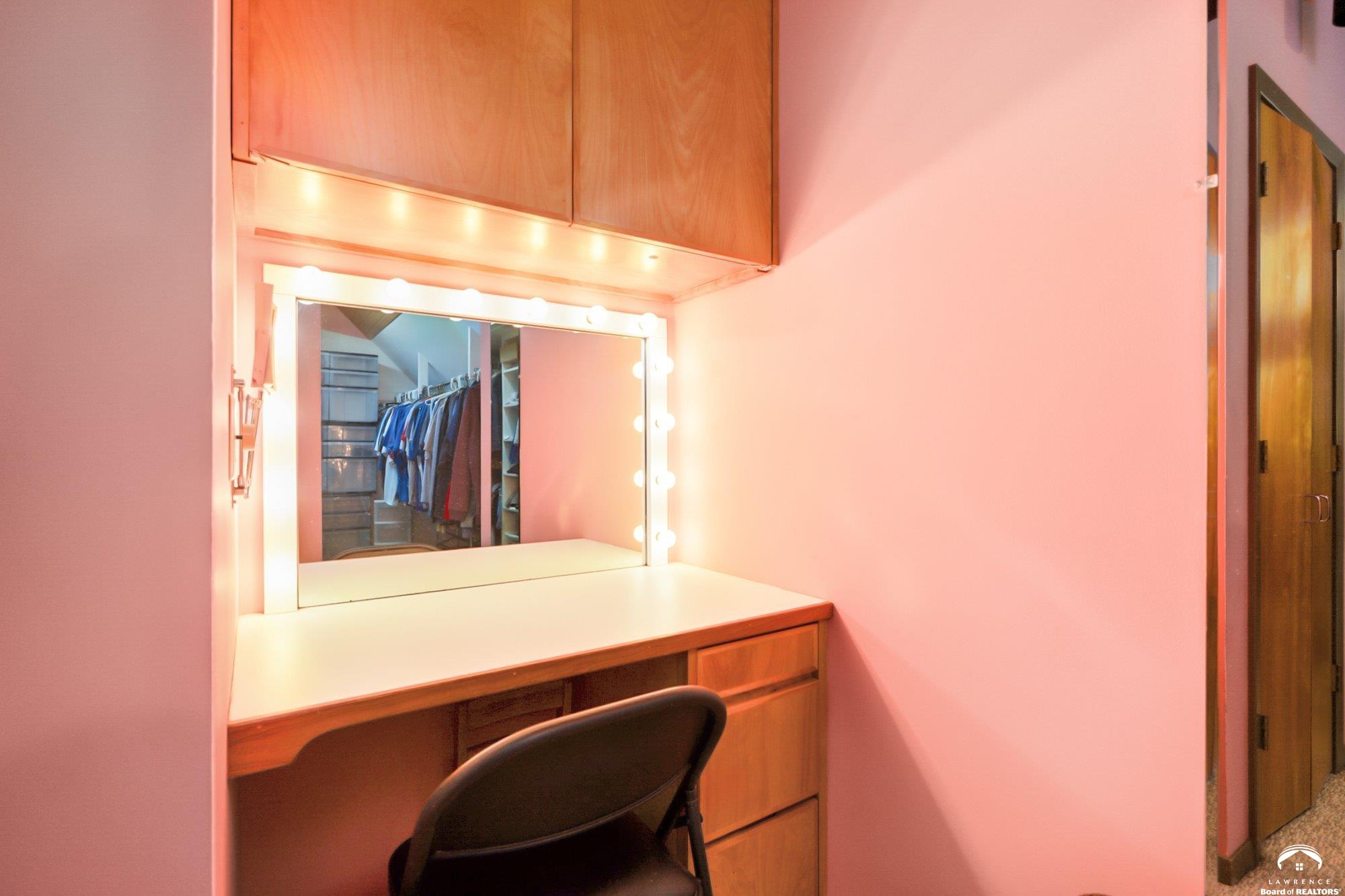 1321 Raintree Place Lawrence, KS 66044 - Photo 48 of 80