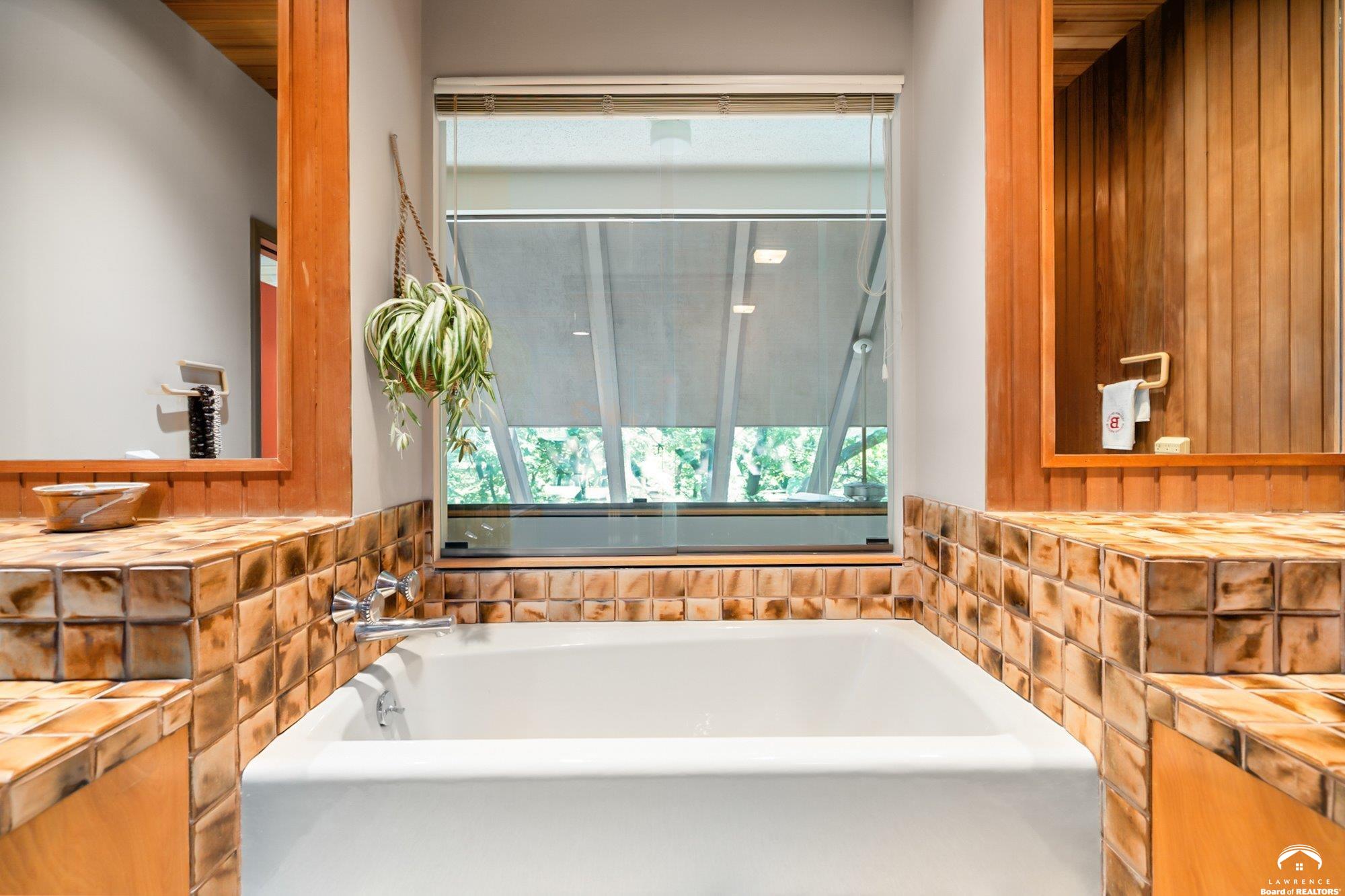 1321 Raintree Place Lawrence, KS 66044 - Photo 52 of 80