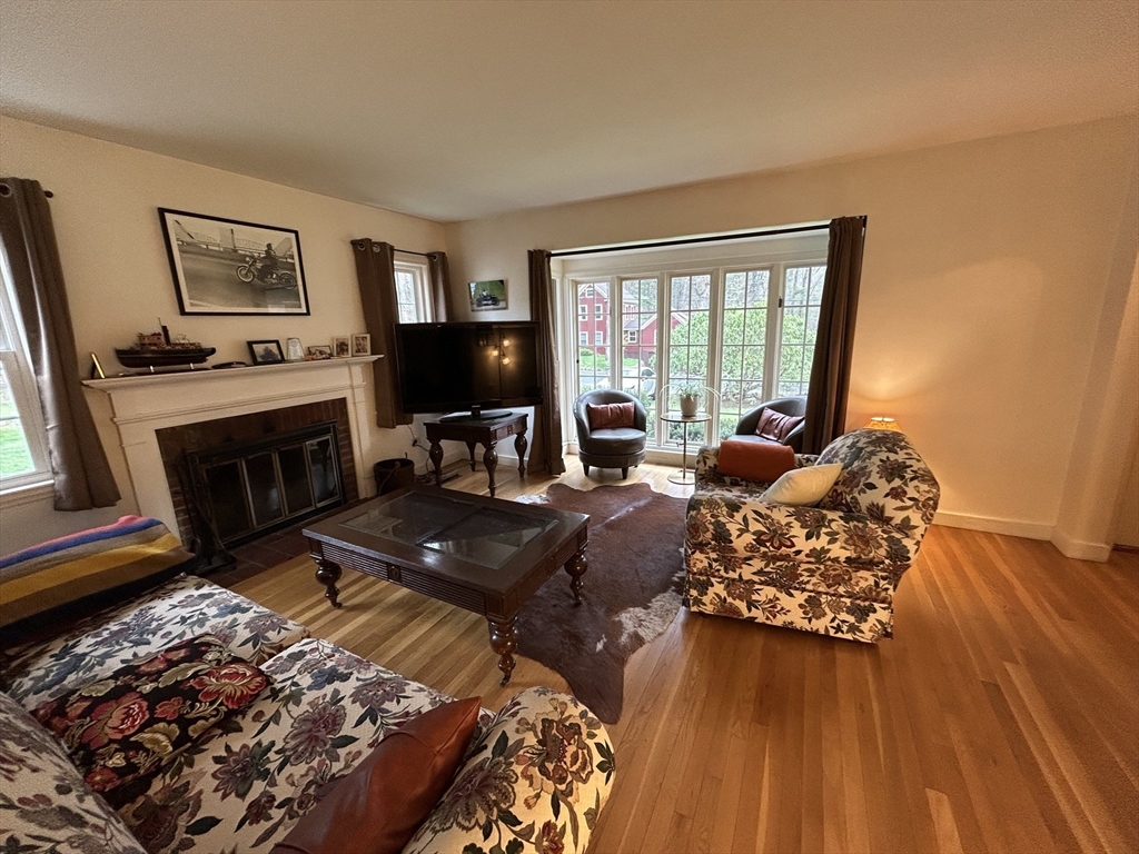 35 Lakeshore Road Boxford, MA 01921 - Photo 15 of 35