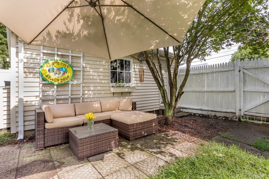 45 Brookfield Road Norwood, MA 02062 - Photo 17 of 20