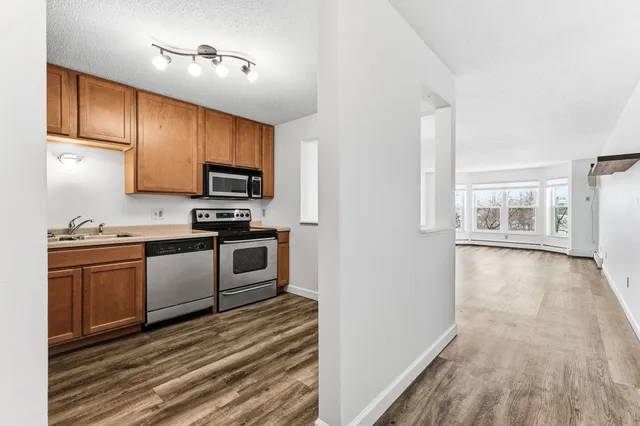 $165,000 | 720 3rd Avenue Northeast, Unit 319, Minneapolis, MN 55413