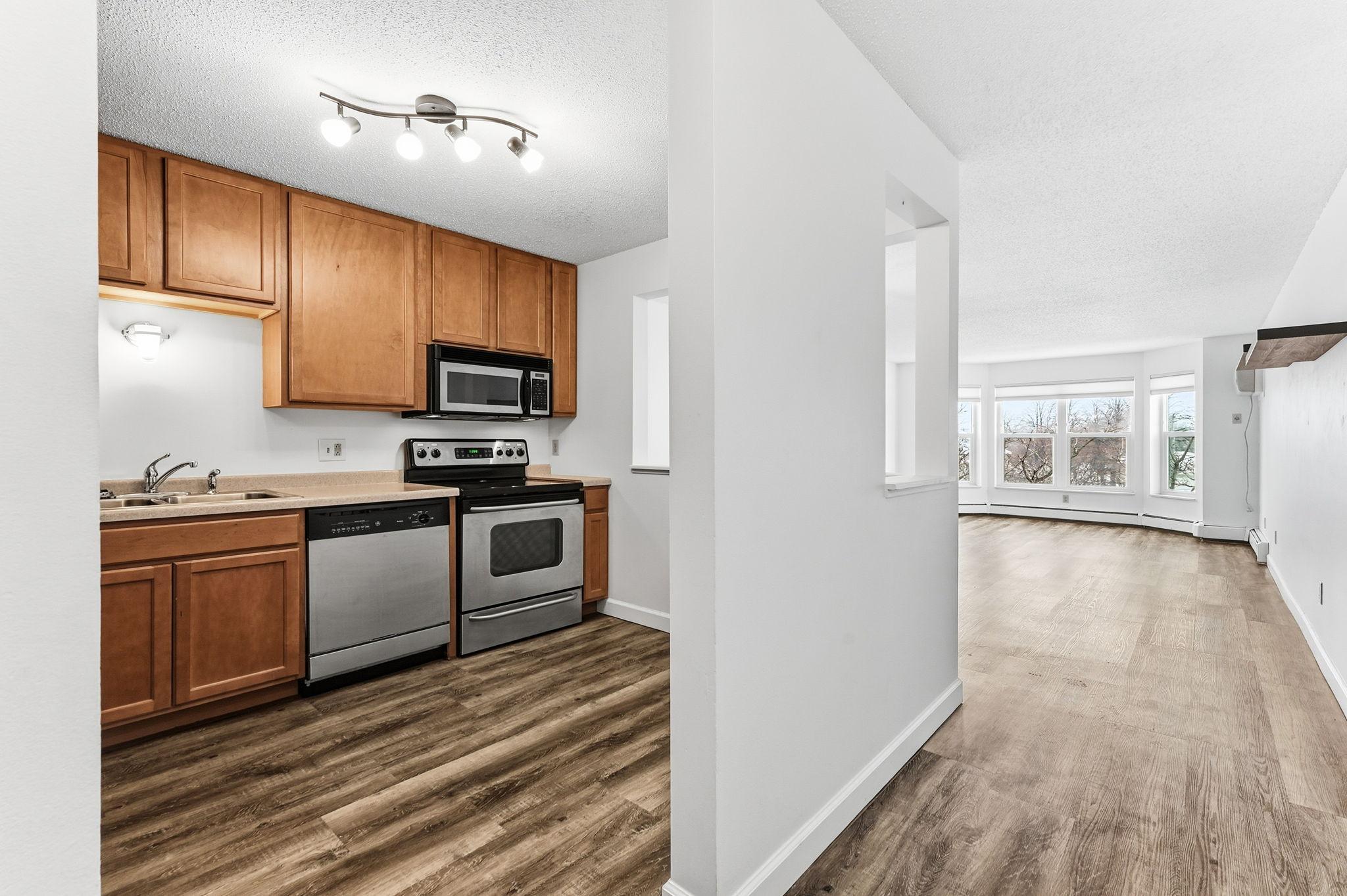 720 3rd Avenue Northeast, Unit 319 Minneapolis, MN 55413 - Photo 9 of 26