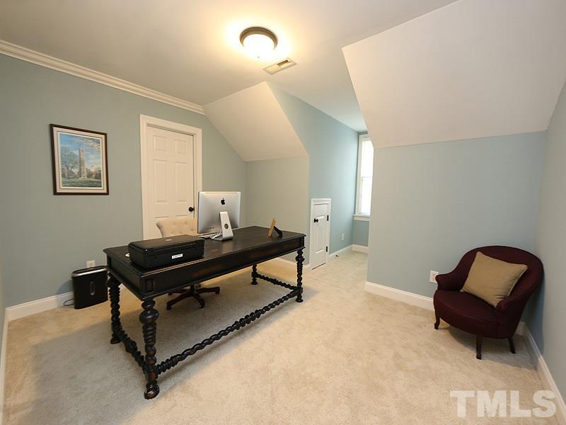 1004 Broken Sound Way Raleigh, NC 27614 - Photo 22 of 25 a living room with furniture