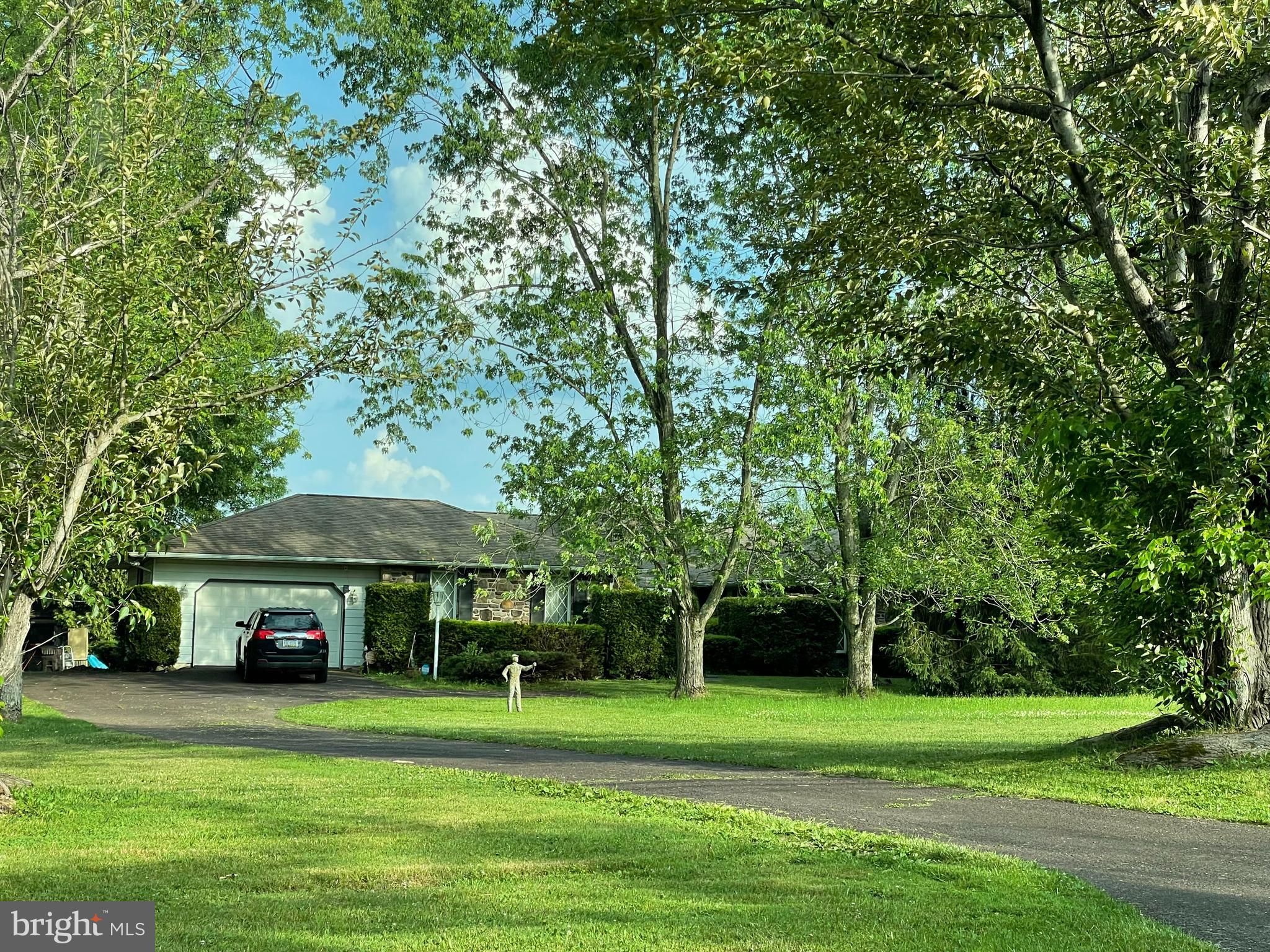 41 Sweetbriar Road Perkasie, PA 18944 - Photo 1 of 1