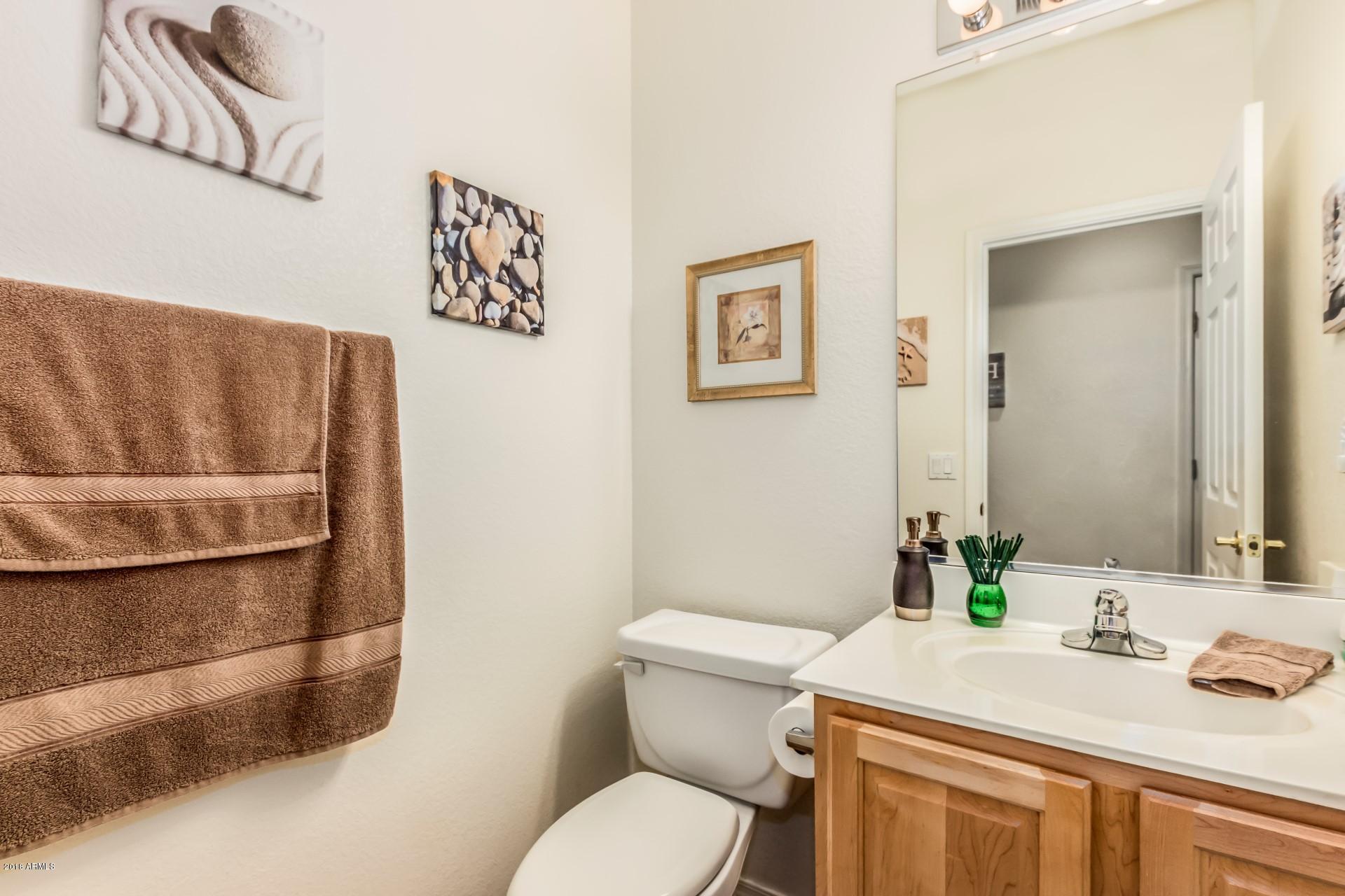3218 East Fremont Road Phoenix, AZ 85042 - Photo 22 of 30 Half bath