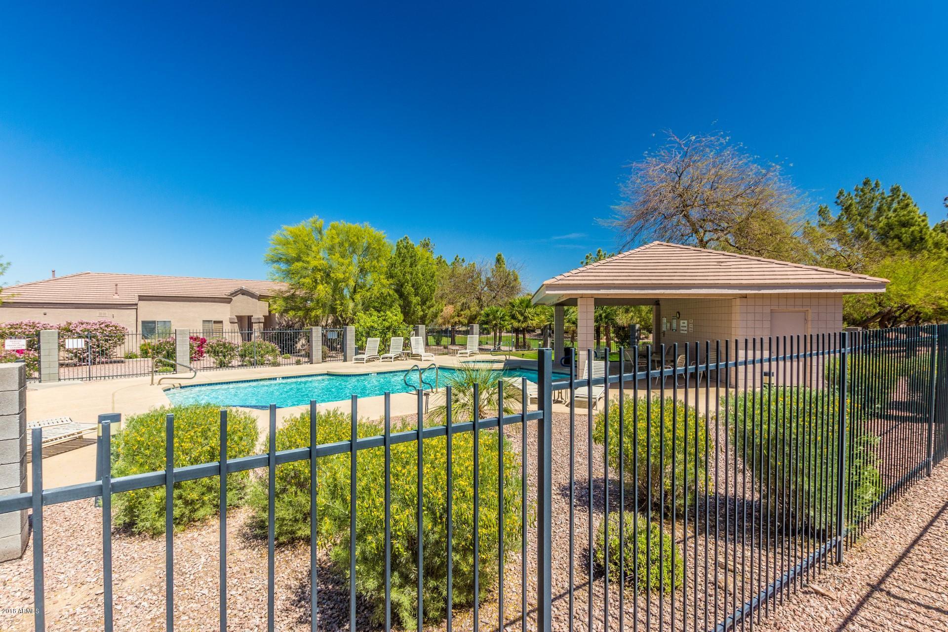 3218 East Fremont Road Phoenix, AZ 85042 - Photo 28 of 30 Pool and cabana