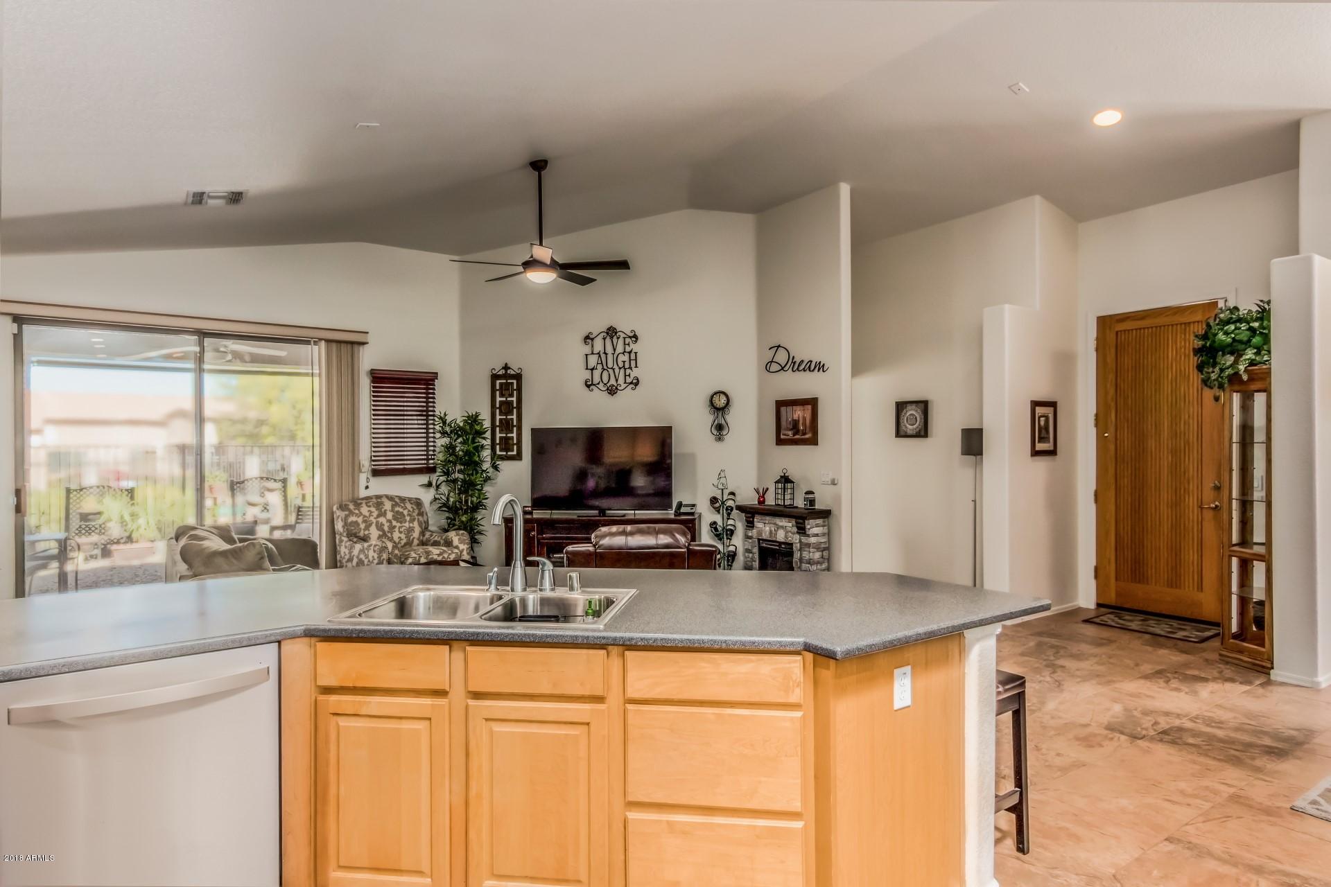 3218 East Fremont Road Phoenix, AZ 85042 - Photo 10 of 30 Kitchen