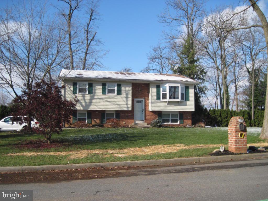 372 Oaklyn Road Lebanon, PA 17042 - Photo 1 of 26 Gallery Image 1