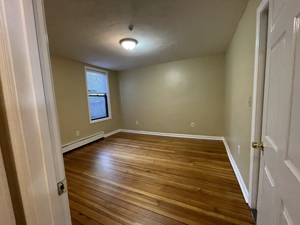 290-292 Chestnut Street, Unit 1 Lynn, MA 01902 - Photo 4 of 7