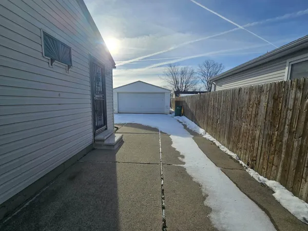 $165,000 | 28339 Leroy Street, Romulus, MI 48174