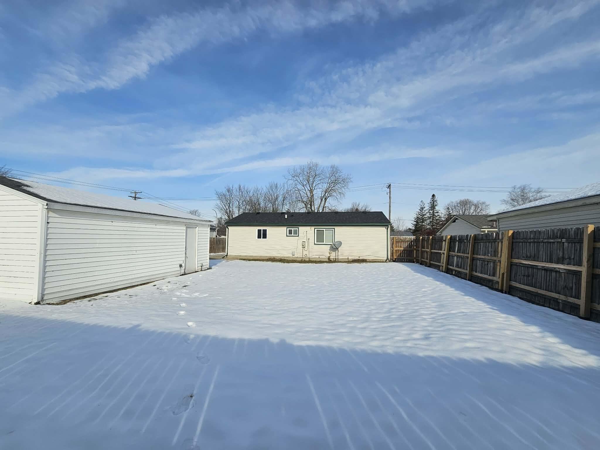28339 Leroy Street Romulus, MI 48174 - Photo 26 of 28 Back Yard