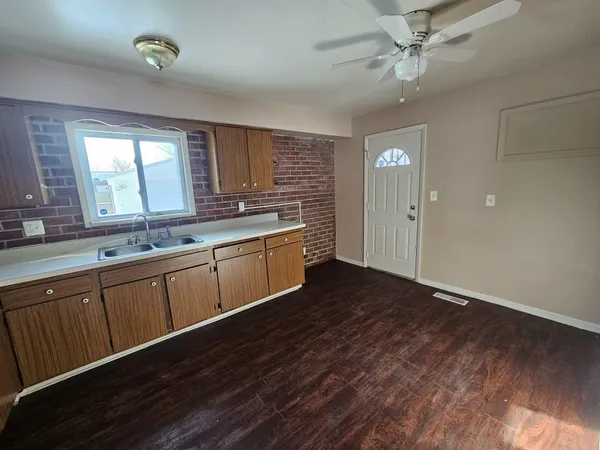 $165,000 | 28339 Leroy Street, Romulus, MI 48174