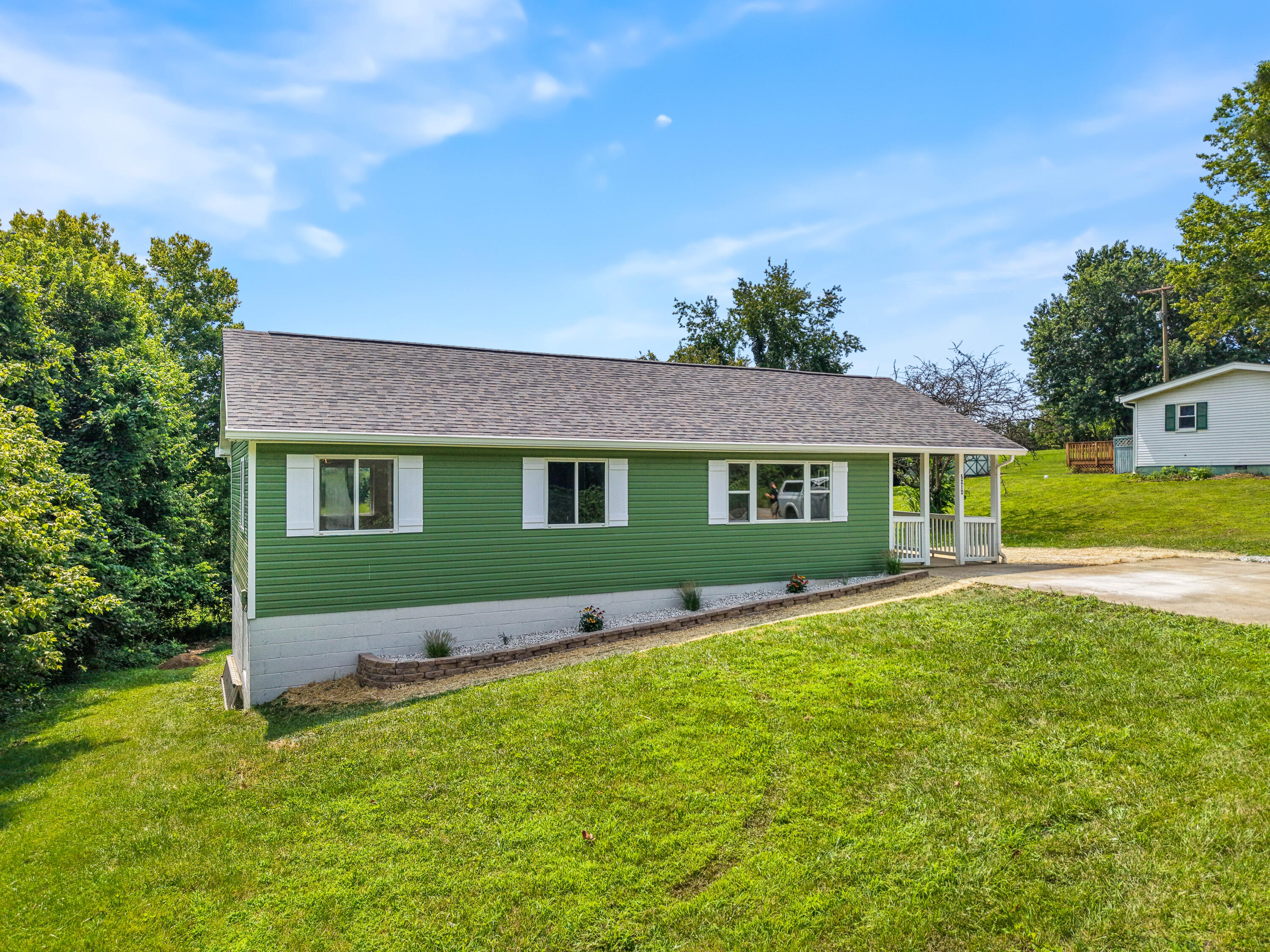 5212 Cody Road Independence, KY 41051 - Photo 5 of 38 Ample parking