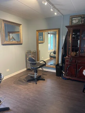 $224,900 | 11103 South St Louis Avenue, Unit 203, Chicago, IL 60655