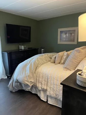 $224,900 | 11103 South St Louis Avenue, Unit 203, Chicago, IL 60655