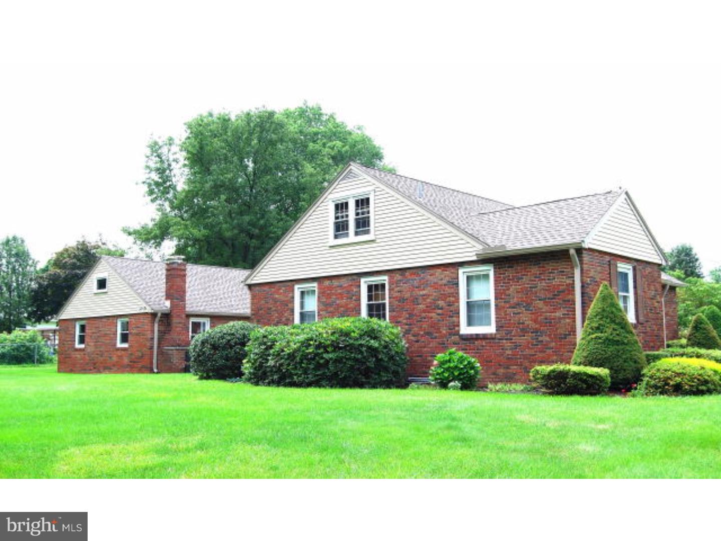 545 Gibraltar Road Reading, PA 19606 - Photo 4 of 21 Exterior Side