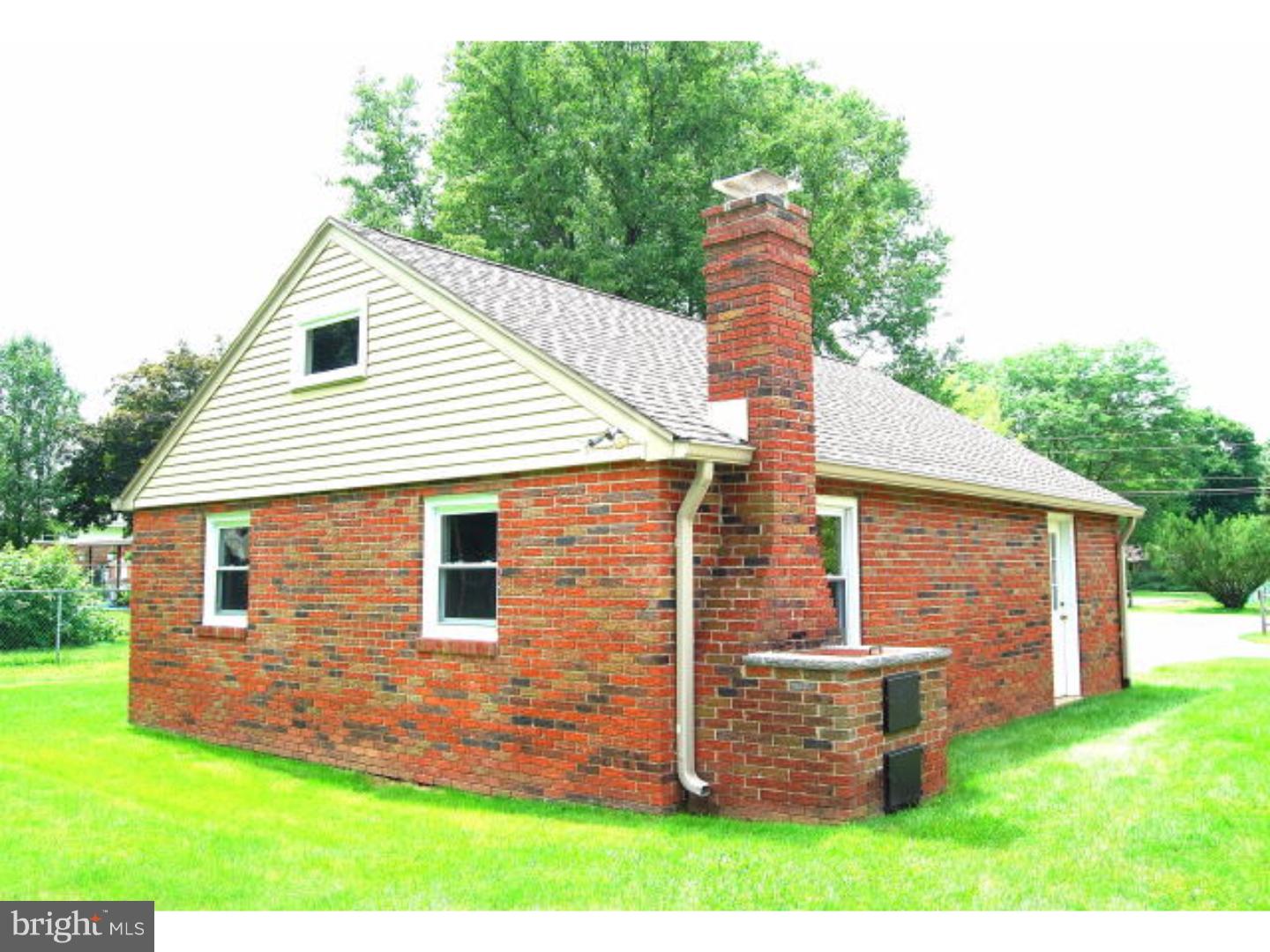 545 Gibraltar Road Reading, PA 19606 - Photo 6 of 21 Garage