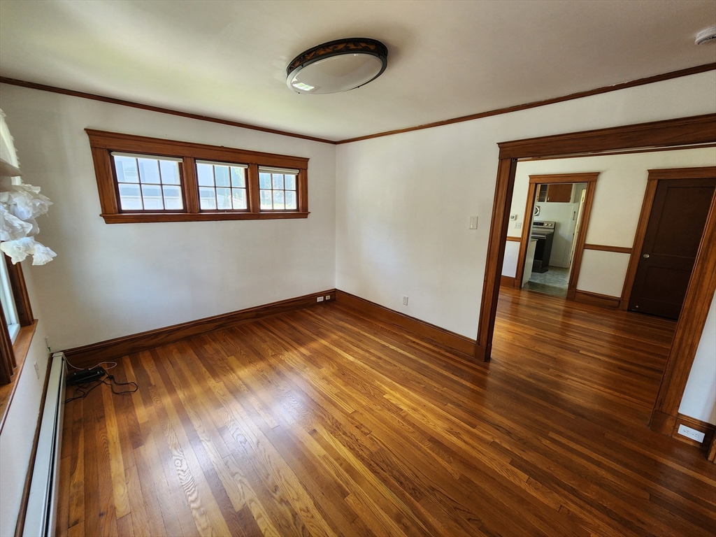 35 Bowker Street Lexington, MA 02421 - Photo 2 of 10