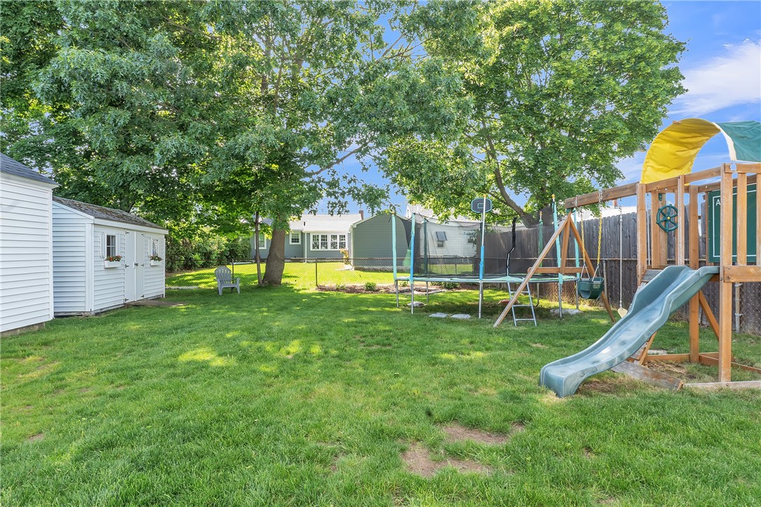 257 Woodhaven Road Pawtucket, RI 02861 - Photo 23 of 28 Gallery Image 23