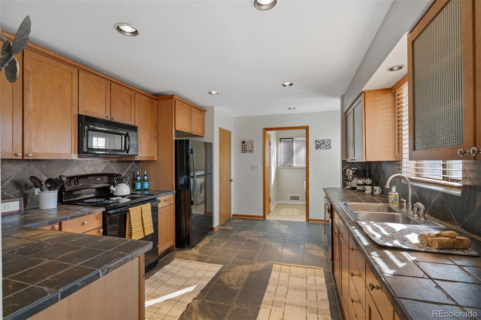 4841 Golden Court Denver, CO 80212 - Photo 7 of 37