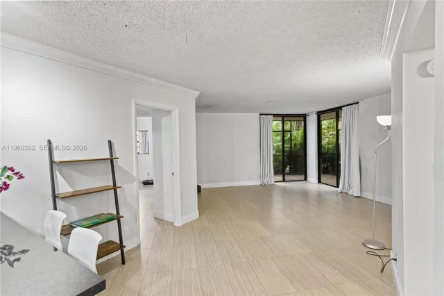 $2,400 | 10401 West Broward Boulevard, Unit 111, Plantation, FL 33324