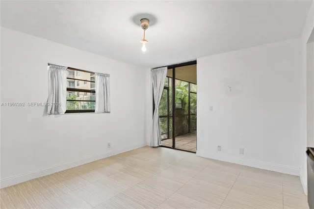 $2,400 | 10401 West Broward Boulevard, Unit 111, Plantation, FL 33324